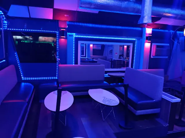 Mango Cafe African Club