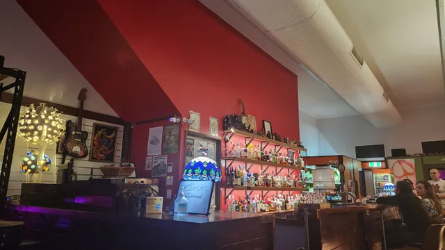 Banshees Bar & Art Space