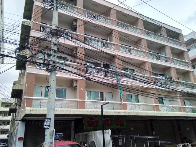 กรีนเนเจอร์ แมนชั่น