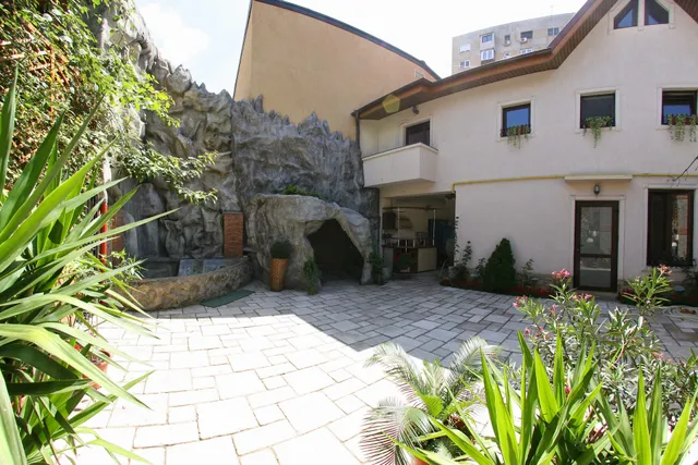 City Garden - Rooms and Apartments