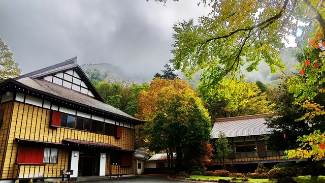 丸沼温泉環湖荘