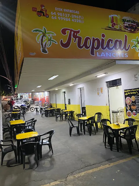 TROPICAL LANCHES