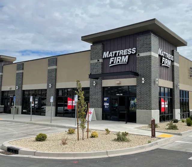 Mattress Firm Crossing at Saratoga Springs