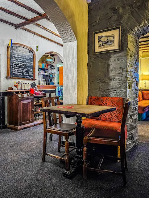 Castle Inn Llansteffan