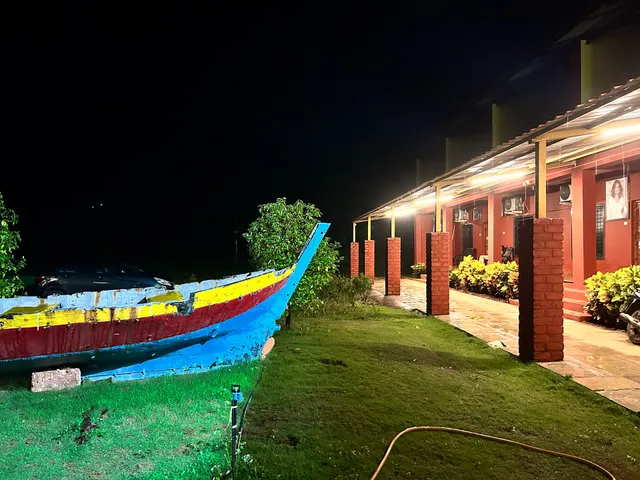 The lighthouse Beach Resort