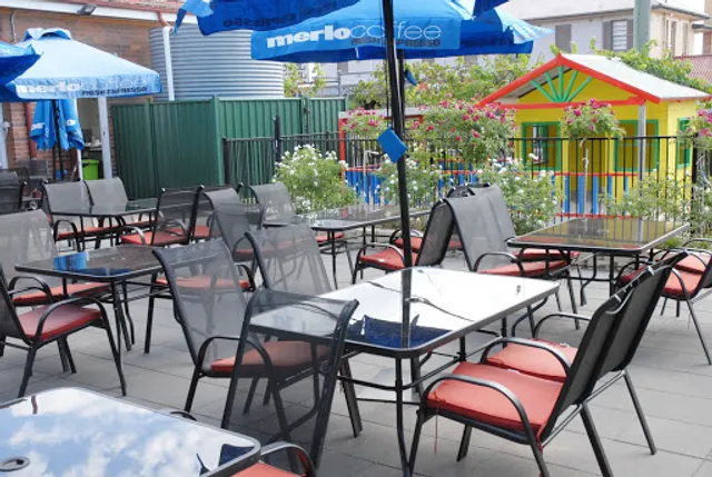 THE CREEK CAFE MILES THE LIFESTYLE CAFE