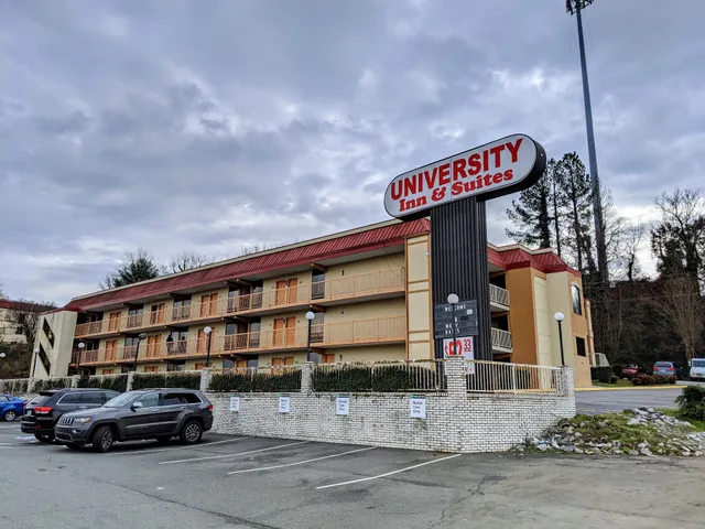 University Inn & Suites