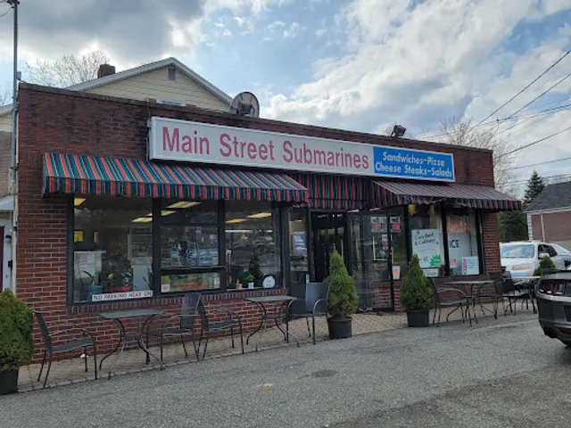 Main Street Submarines