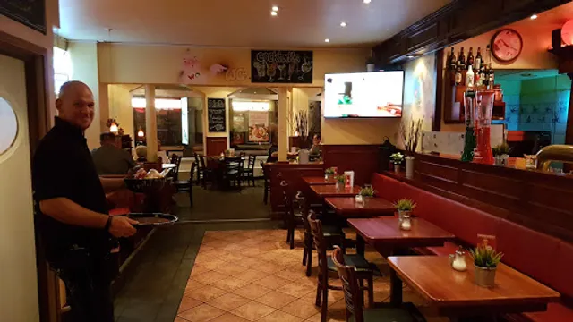 Schweinske Restaurant in Hamburg Eimsbüttel - Schnitzel, Burger & Frühstück