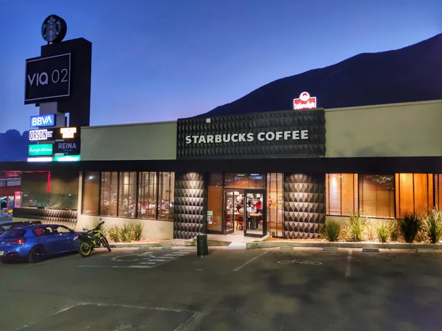 Starbucks Colinas De San Jerónimo