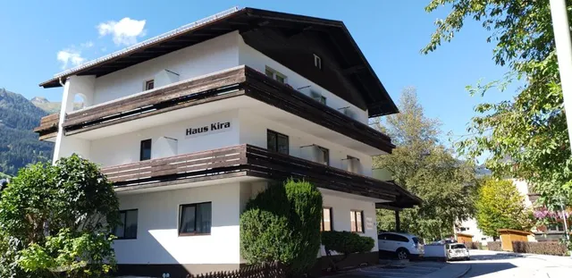 Haus Kira