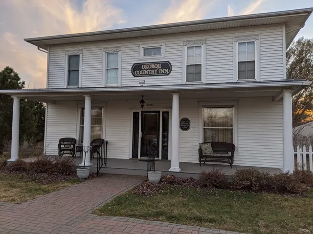Okoboji Country Inn