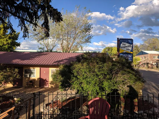 Norwood Inn