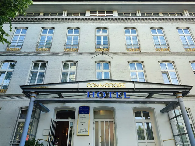 Hotel Commodore