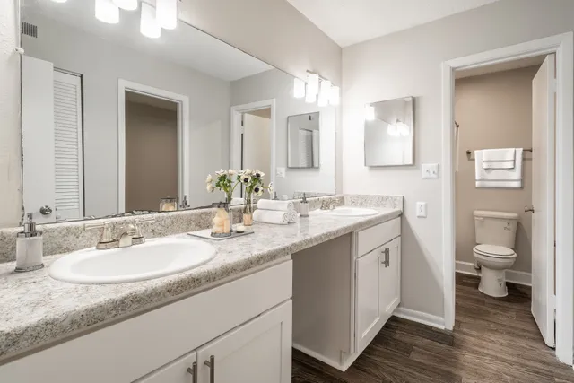 Hawthorne at Wisteria