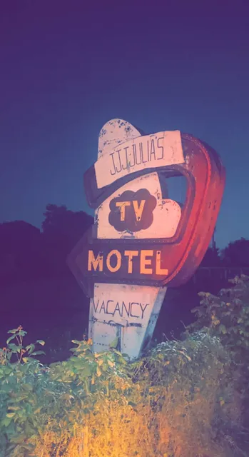 Julia's Motel