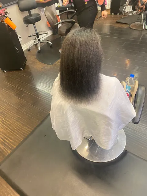 DreamGirls Hair Salon