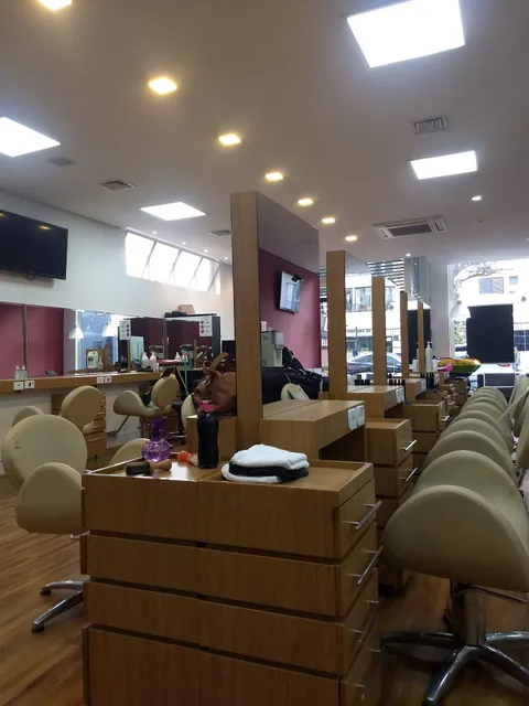 Equipe França's Coiffeur