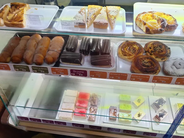 Pastelería La Pirámide