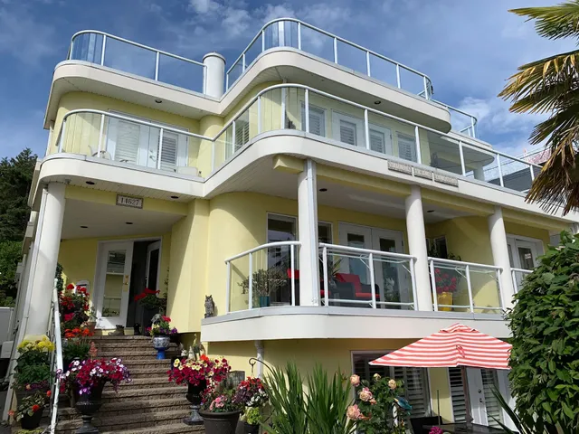 White Rock Oceanfront BnB
