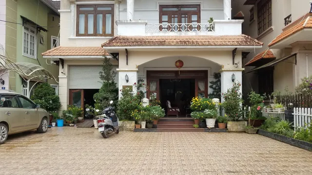 Nhật Huy Hotel