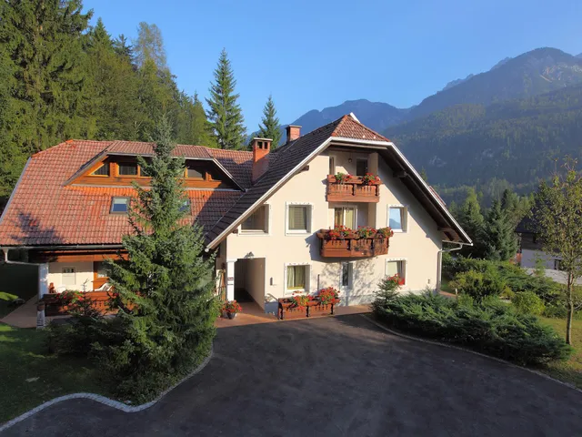 Vila Edelweiss Rooms&App Kranjska Gora