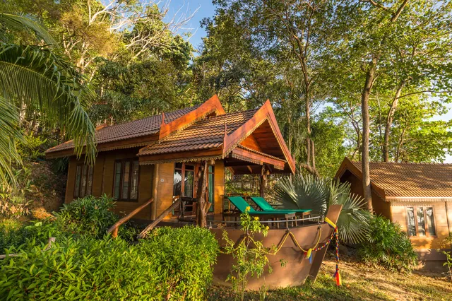 Koh Jum Ocean Beach Resort