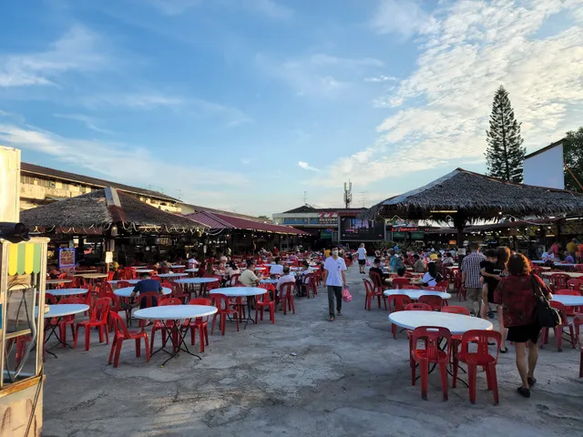 777 Food Court (Hometown Seven/TUTA 777)