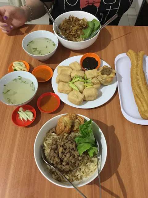 Cakue Jember Yove Vegan Cuisine