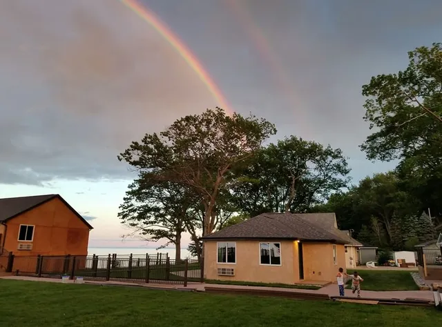 Crystal Sands Beach Resort