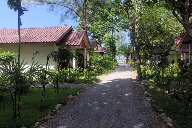 Thai House Beach Resort