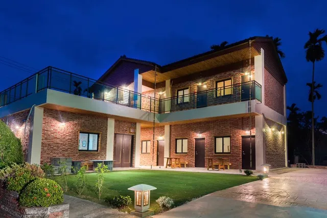 紅磚642(附停車場，無早餐）