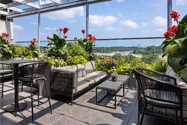 REVEAL Rooftop Bar and Lounge