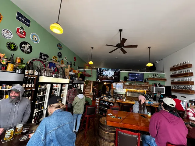 Bridge & Tunnel Bottleshop & Taproom