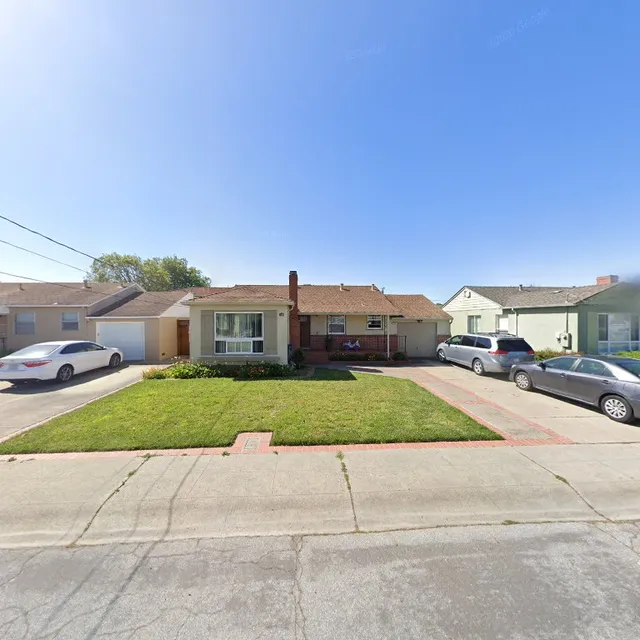 四姐 Special Noodle (四姐鼎香 Yummy Yummy Bao)