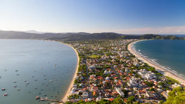 Parador Tropical - Apartamentos e Camping