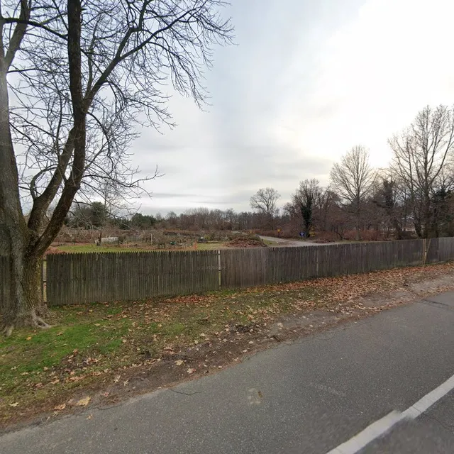 Robert Kubecka Memorial Town Garden