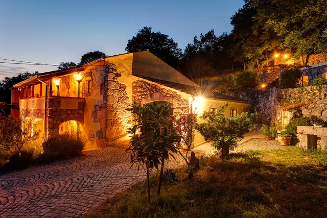 Relaxing Stone Villa