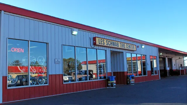 Les Schwab Tire Center