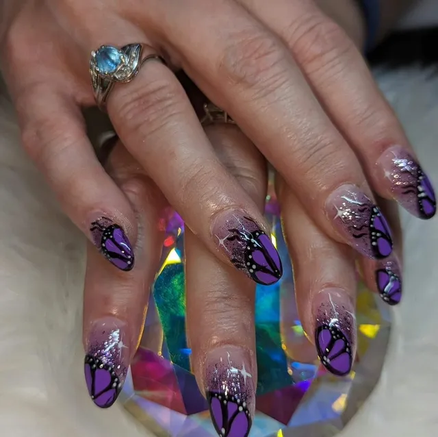 Debi's Topcoat Nail Salon, LLC