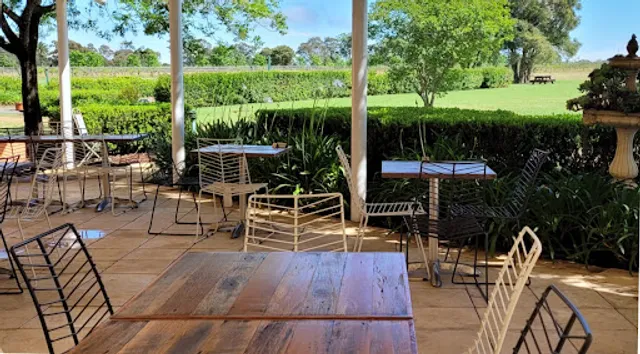 Lovedale Smokehouse Cafe, Deli Gourmet Pantry & Majors Lane Cooking School