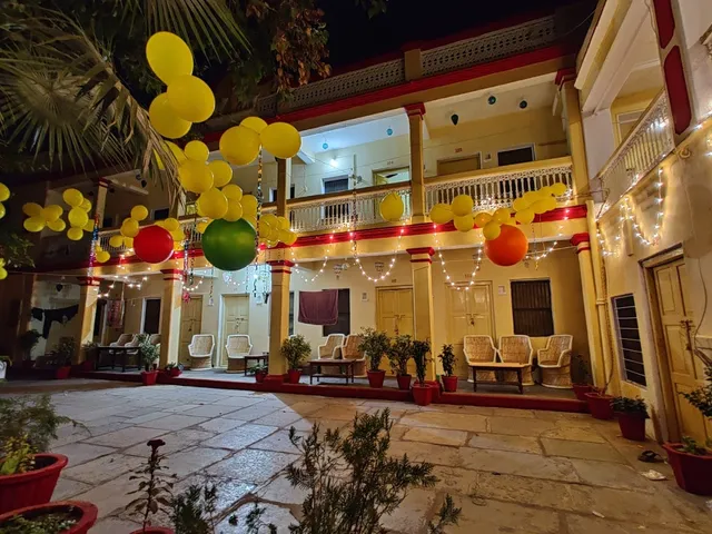 Alka guest house & restaurant