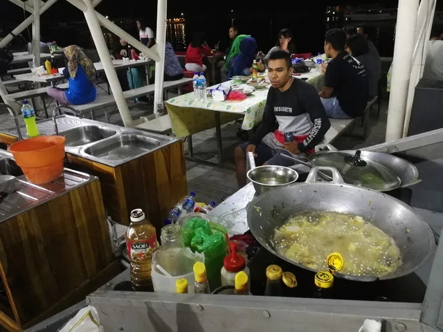 Rumah Makan Siti Sara "Beda Rasa"