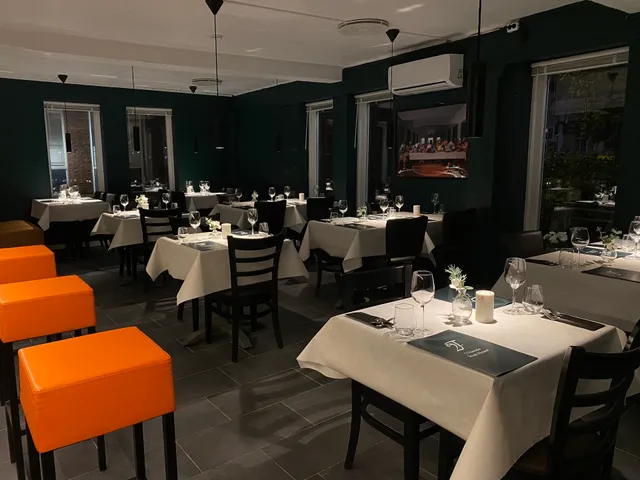 2 Friends Steak House