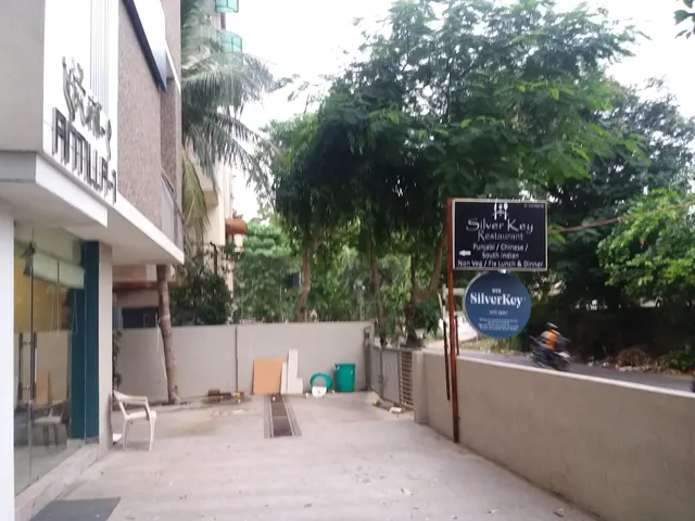 OYO SilverKey Antilla 1