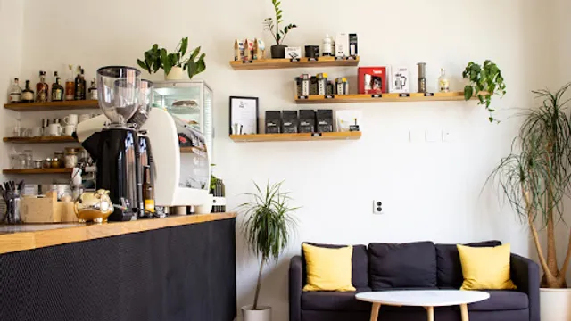 Pražírna a kavárna coffeesquare