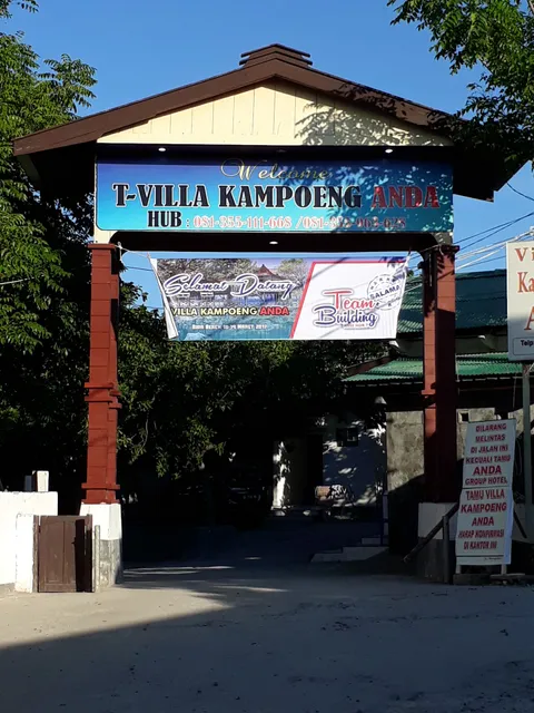 Villa Kampung Anda