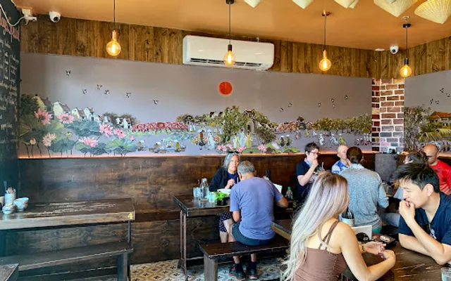 Co Thu Quan Footscray