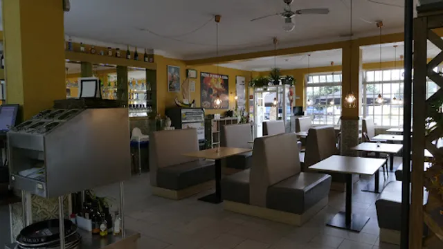 Gelataria, Pizzaria Italiana