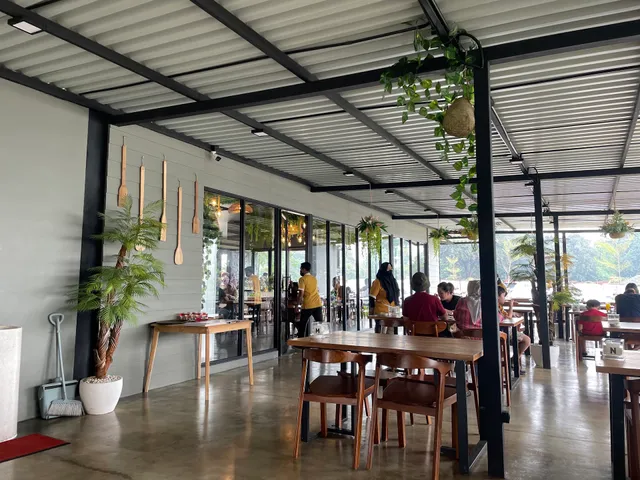 Telaga Seafood Restaurant @Shila Sawangan